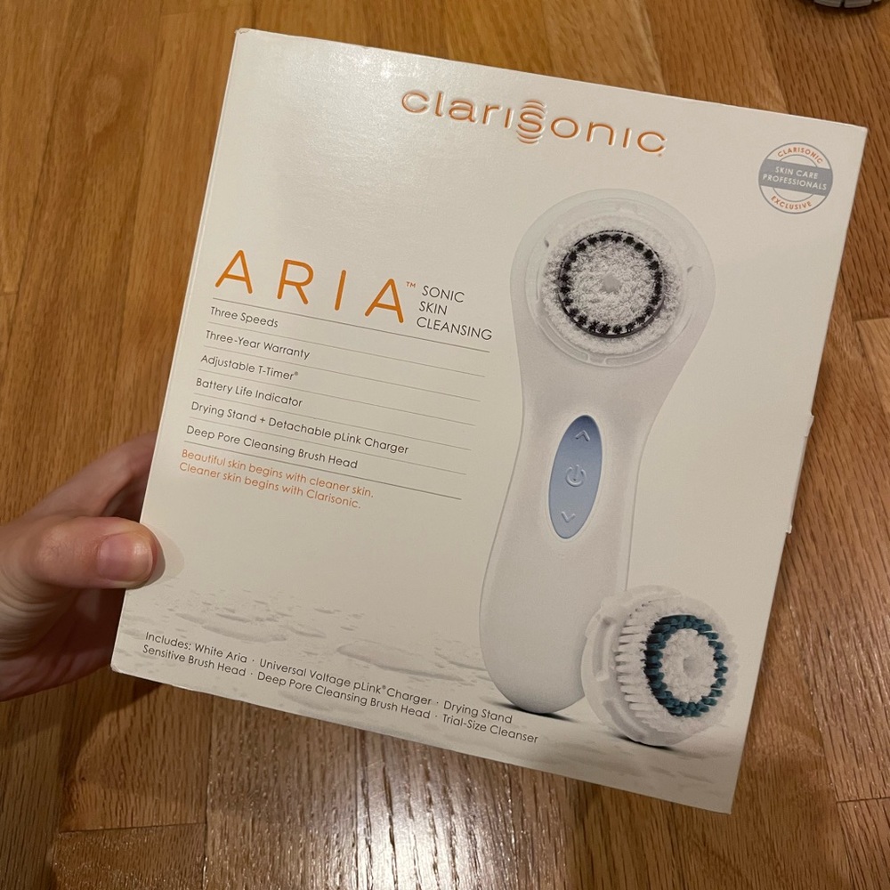 Brand new skincare brush